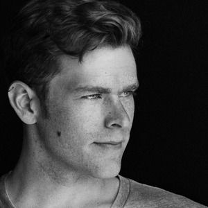 Meet your Posher, Zachary